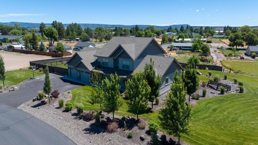 Photo of 344 Saddle Ridge 4 of 64
