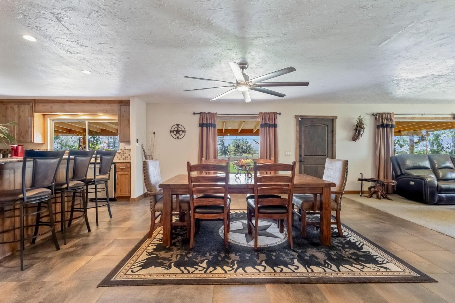 Photo of 3068 Reif 4 of 54