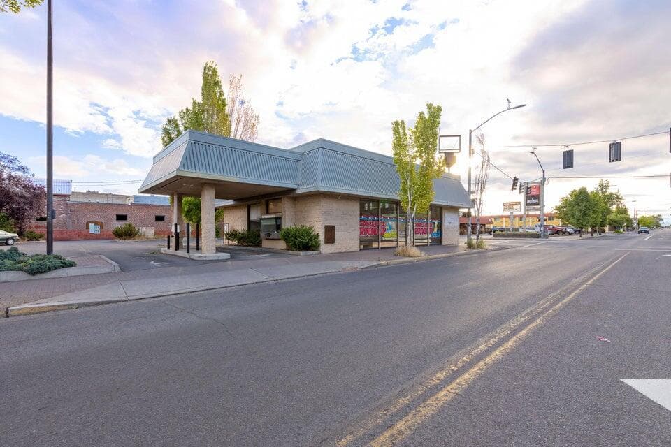 Photo of 103 3rd 3 of 27
