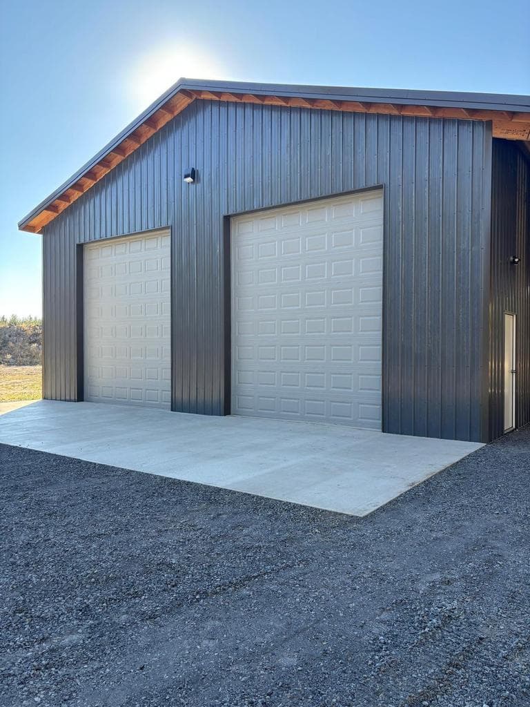 Photo of 17410 Cedar 2 of 20