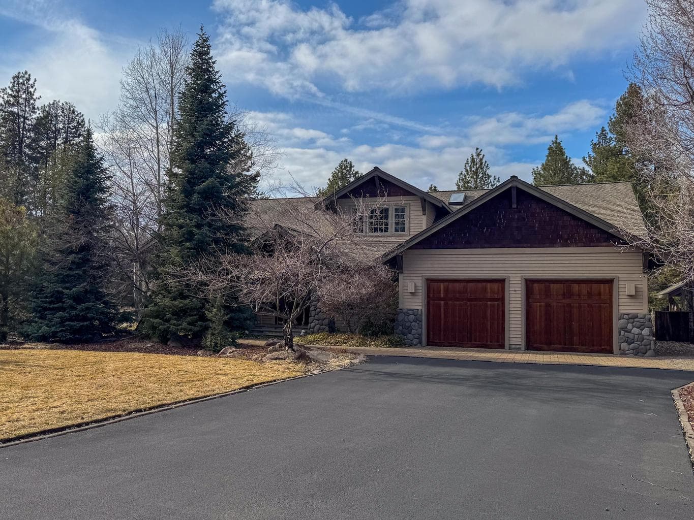 Easy access paved driveway and 3 car garage