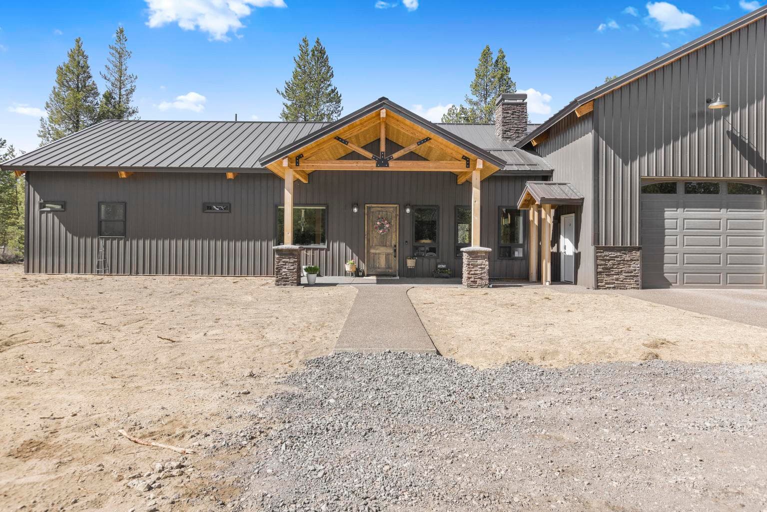 Photo of 15475 Pinetree 4 of 49