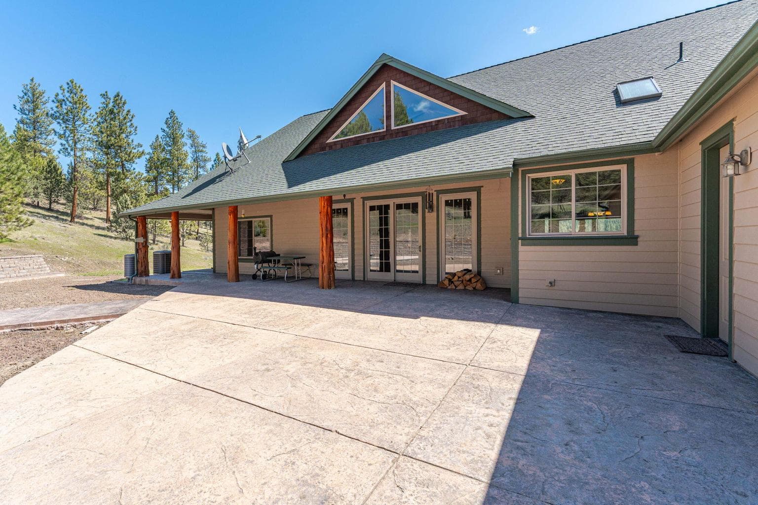 Photo of 8101 Mill Creek 5 of 112
