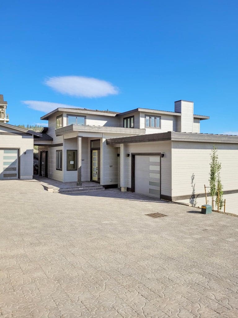 2580 Awbrey Point Cir