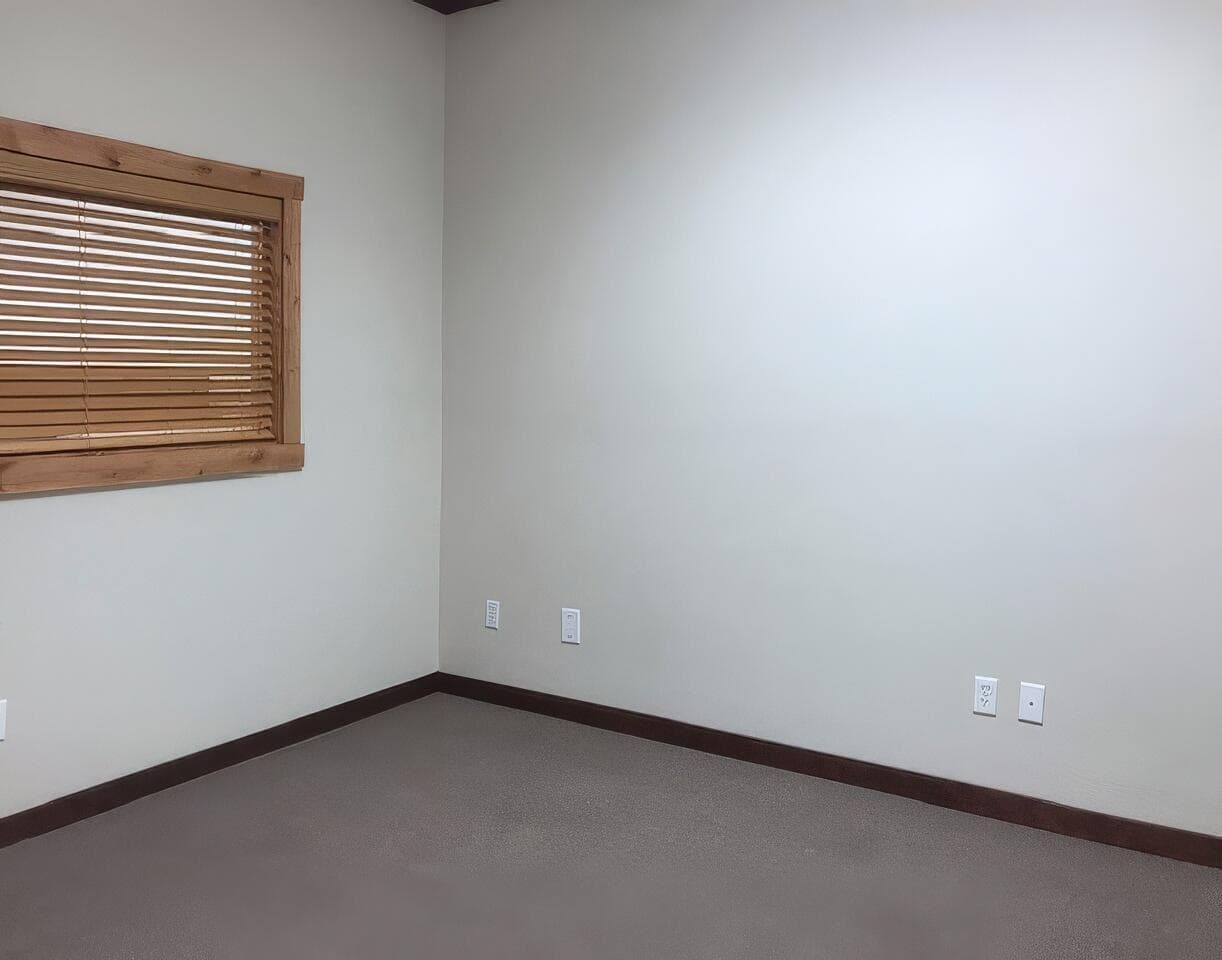 Photo of 703 Larch 4 of 6