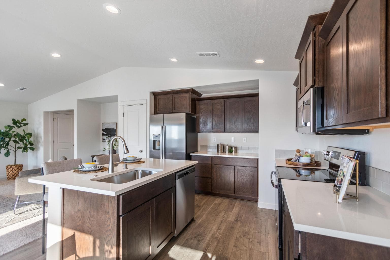 Photo of 21495 OConnor 4 of 28