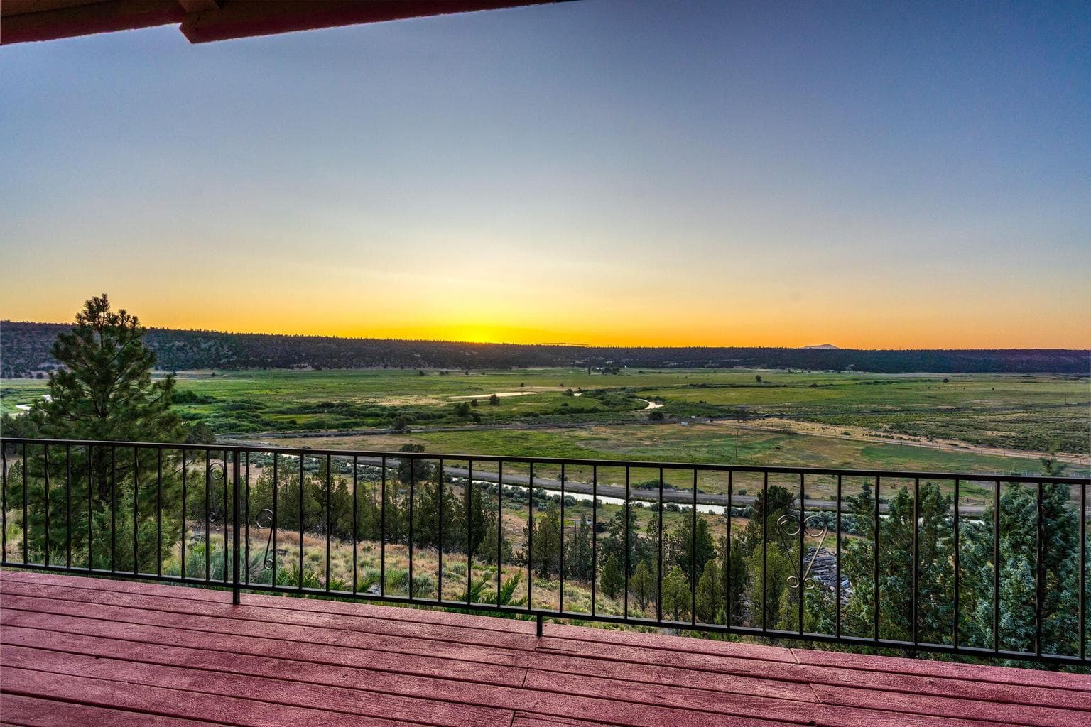 Photo of 6150 Crooked River 5 of 105