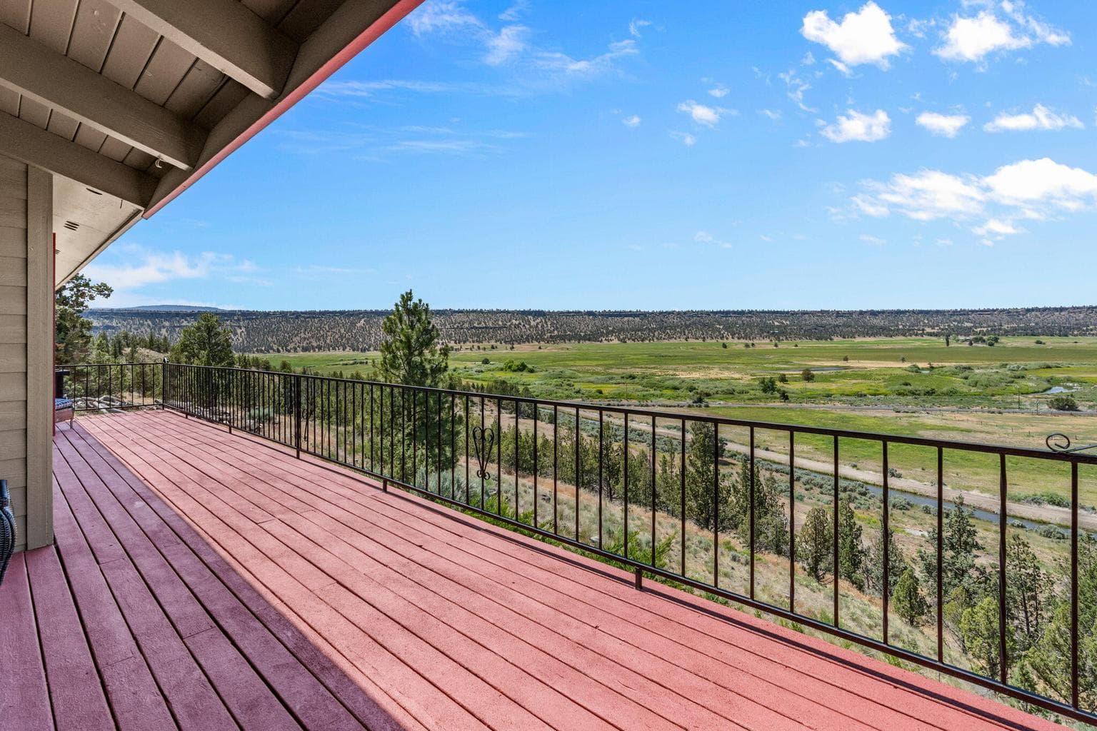 Photo of 6150 Crooked River 3 of 105