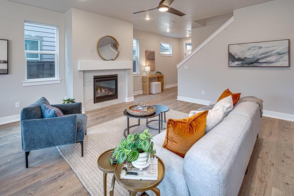 Spacious greatroom. Photos have been virtually staged.