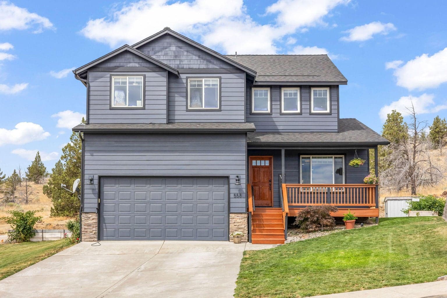 Photo of 558 Cedar Hill 1 of 40
