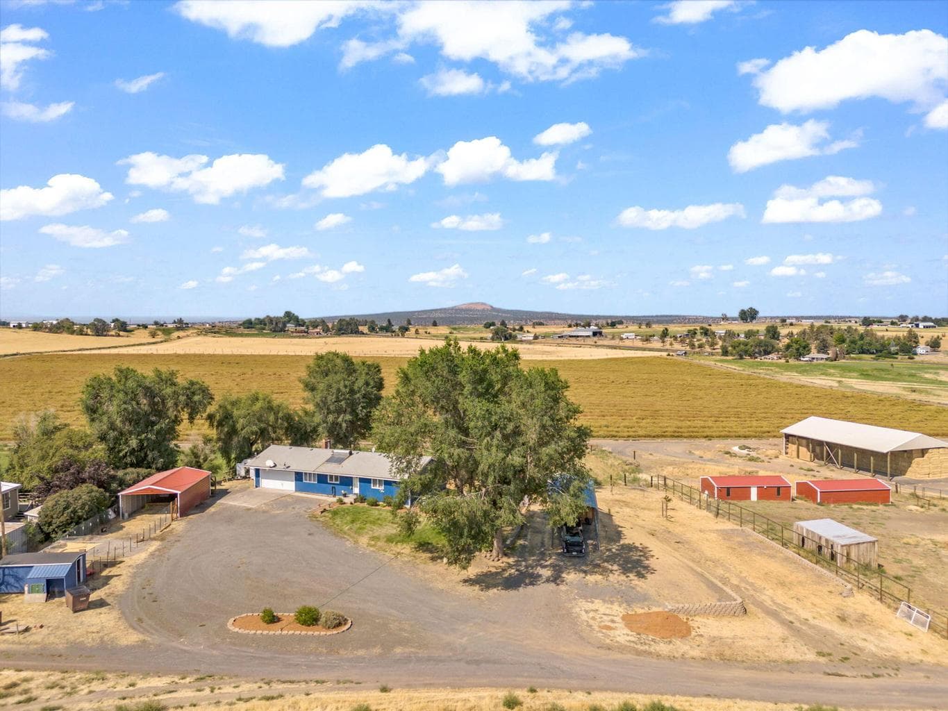Photo of 2335 Bowers 2 of 42