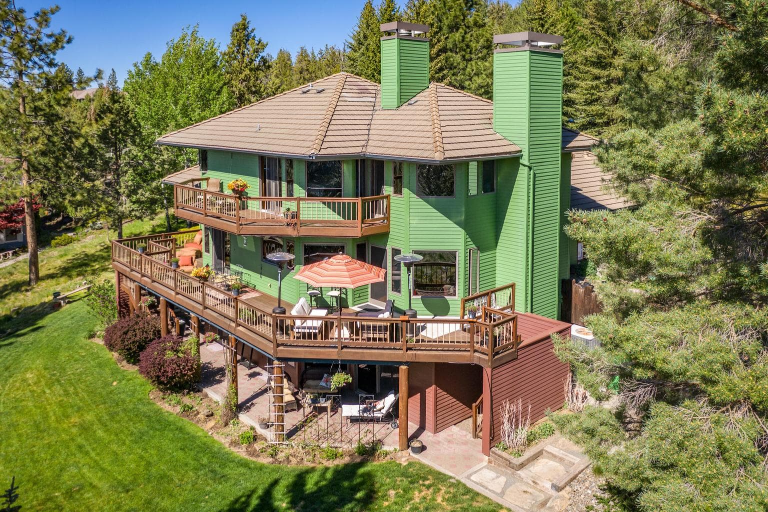 Photo of 2889 Starview 3 of 69
