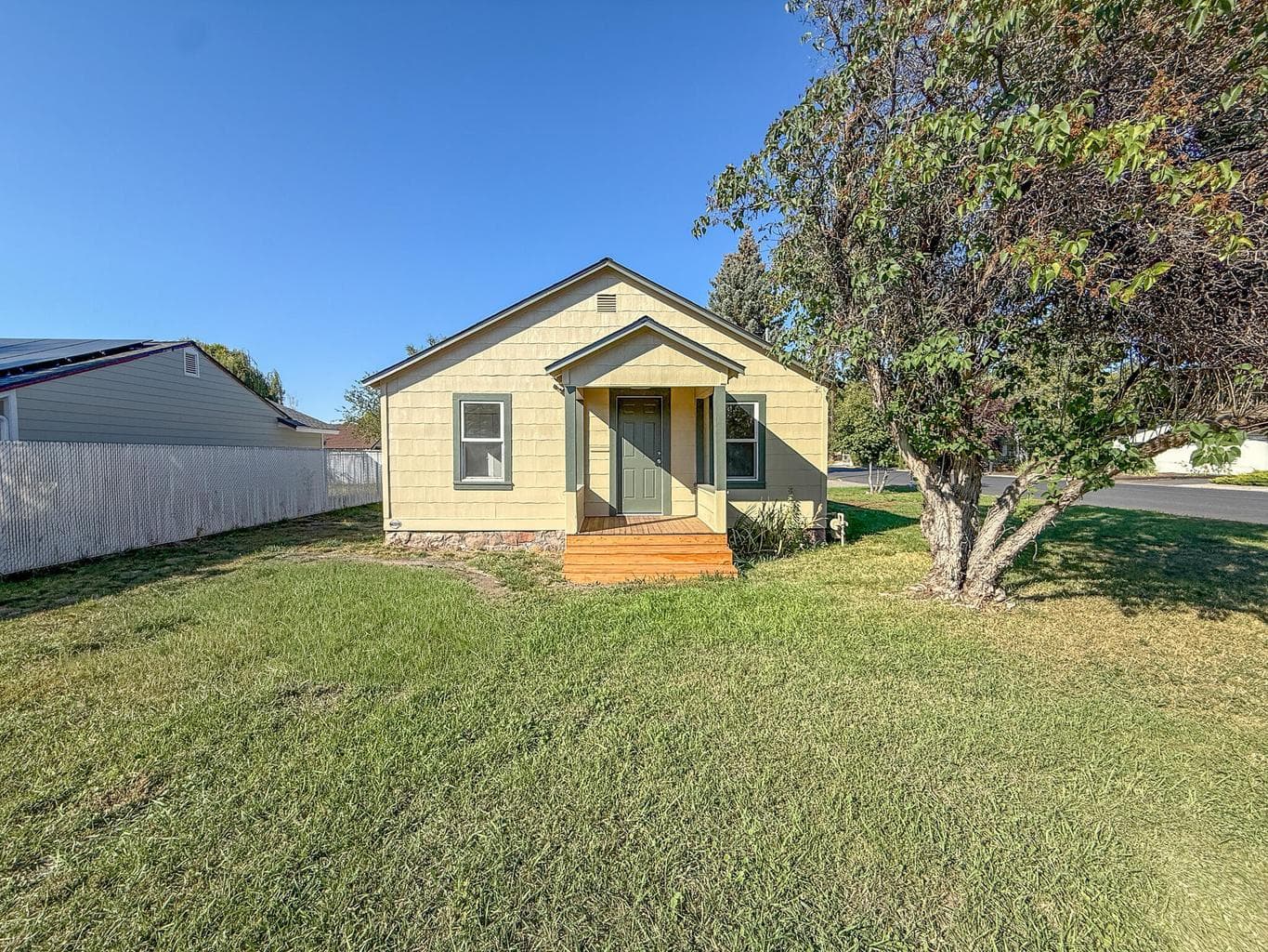 Photo of 485 7th 2 of 13