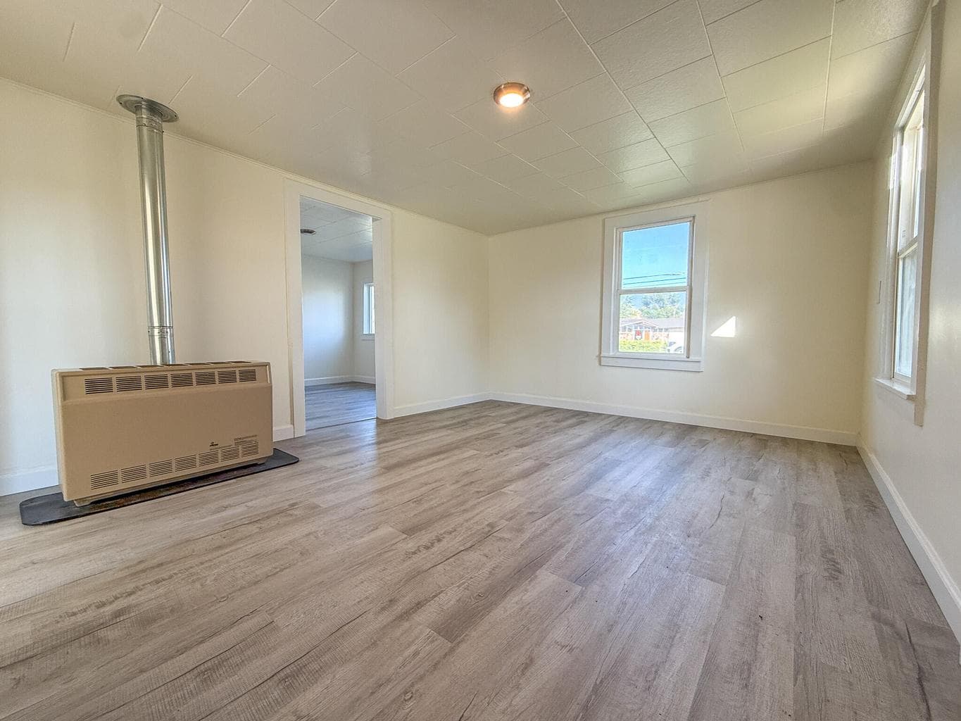 Photo of 485 7th 3 of 13