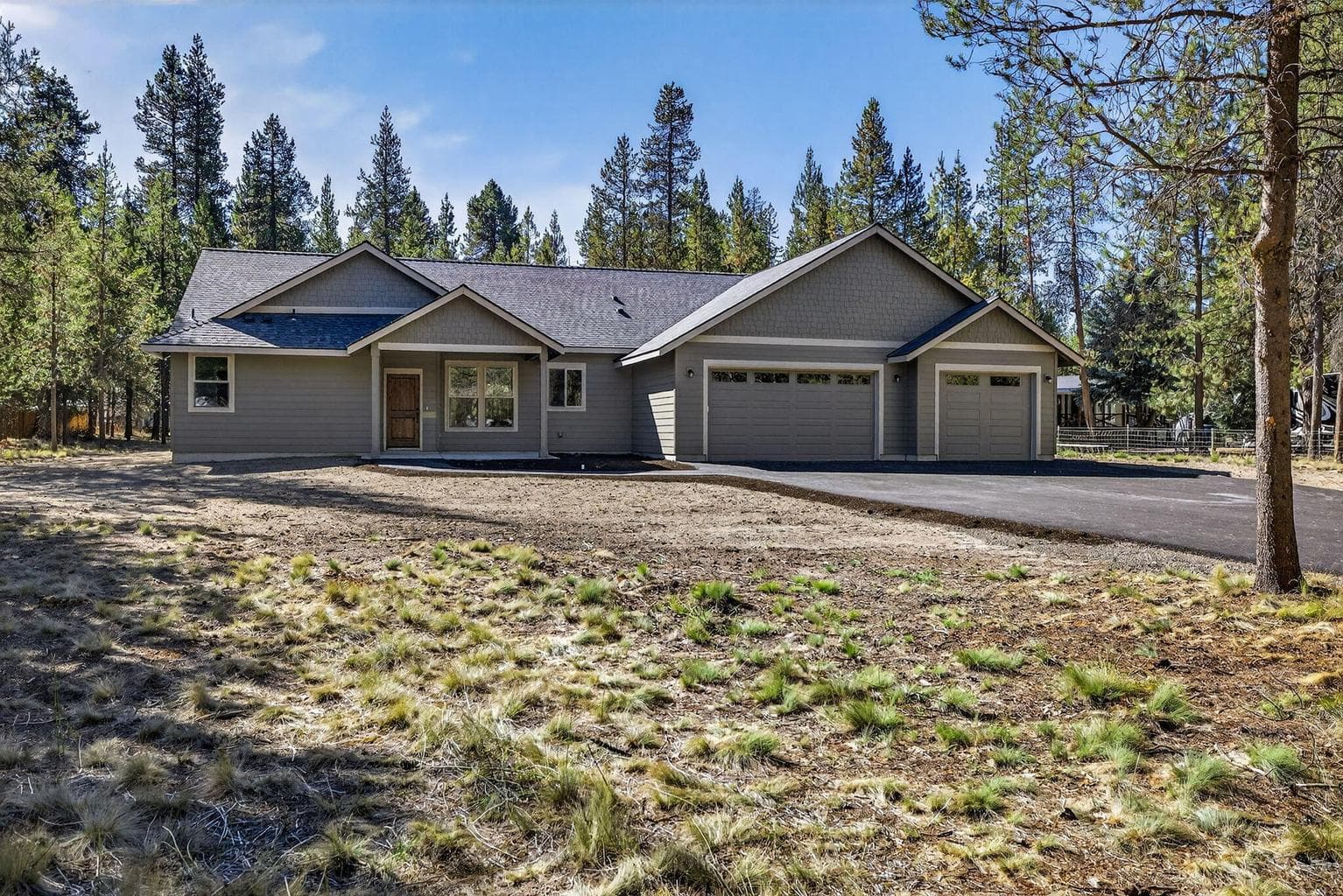 Photo of 16065 Cascade 2 of 47