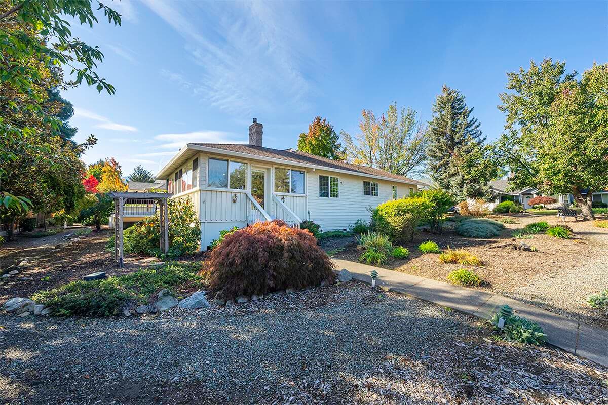 Photo of 938 Cypress Point 2 of 29