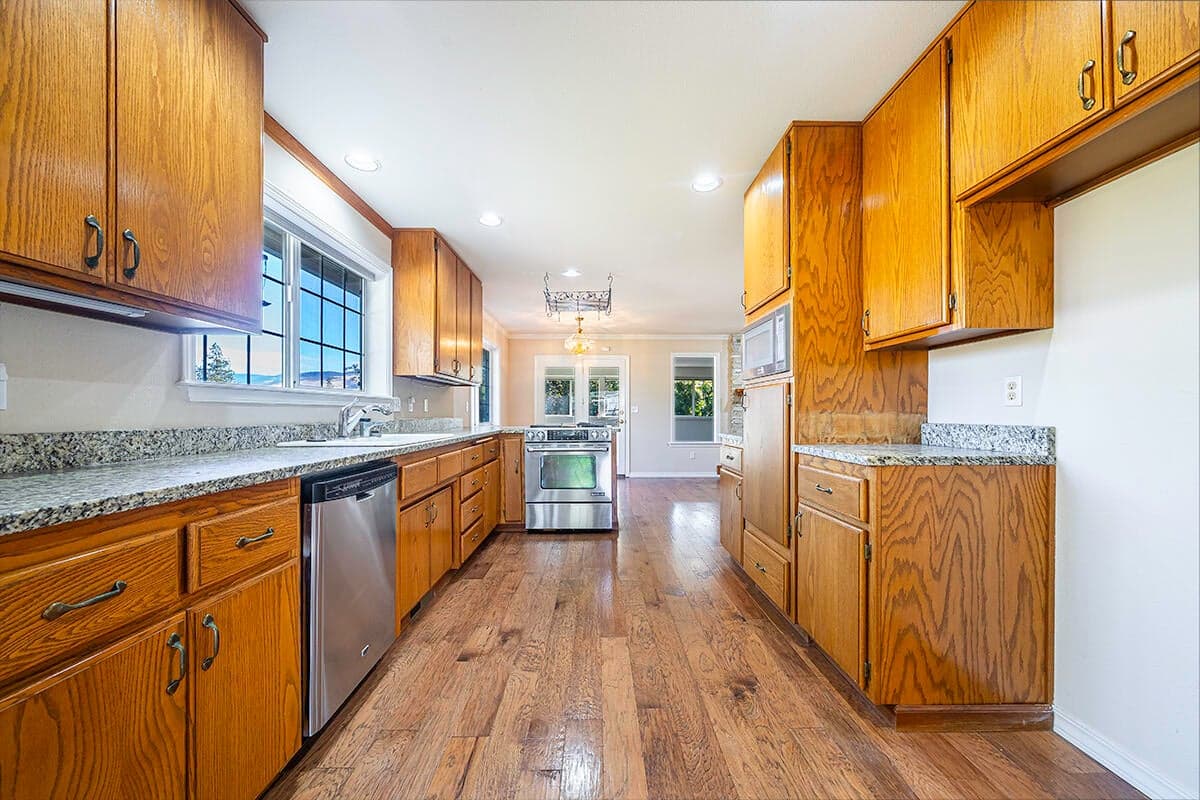 Photo of 938 Cypress Point 3 of 29
