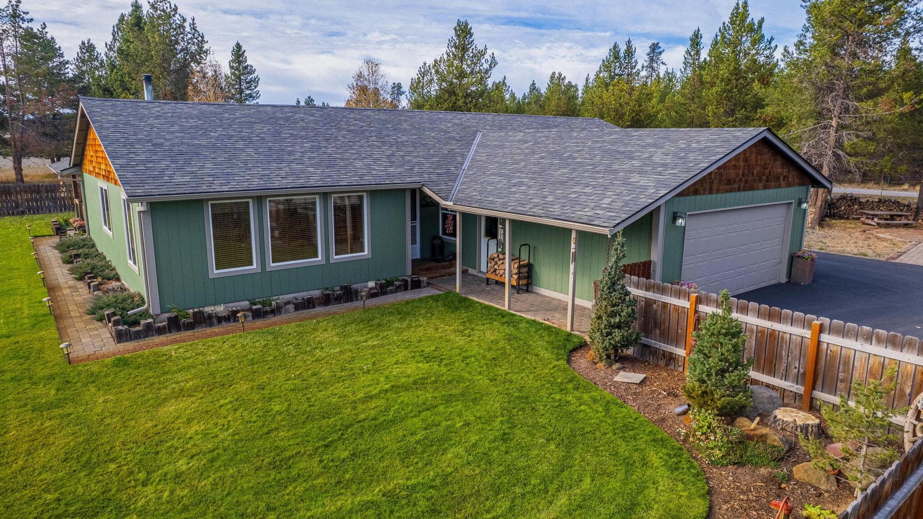 Photo of 16255 Paulina View 4 of 70