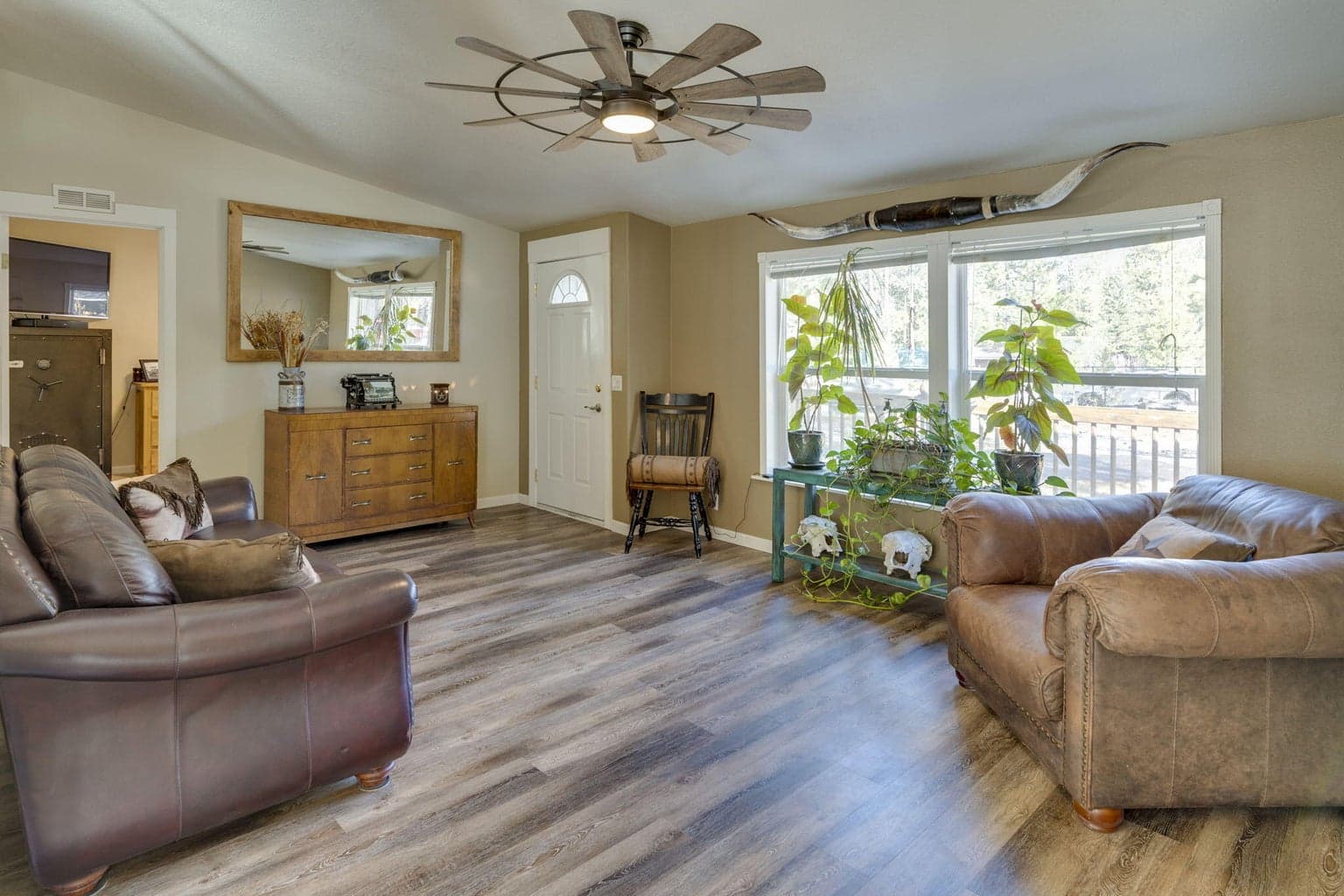 Photo of 17575 Sutter 2 of 62