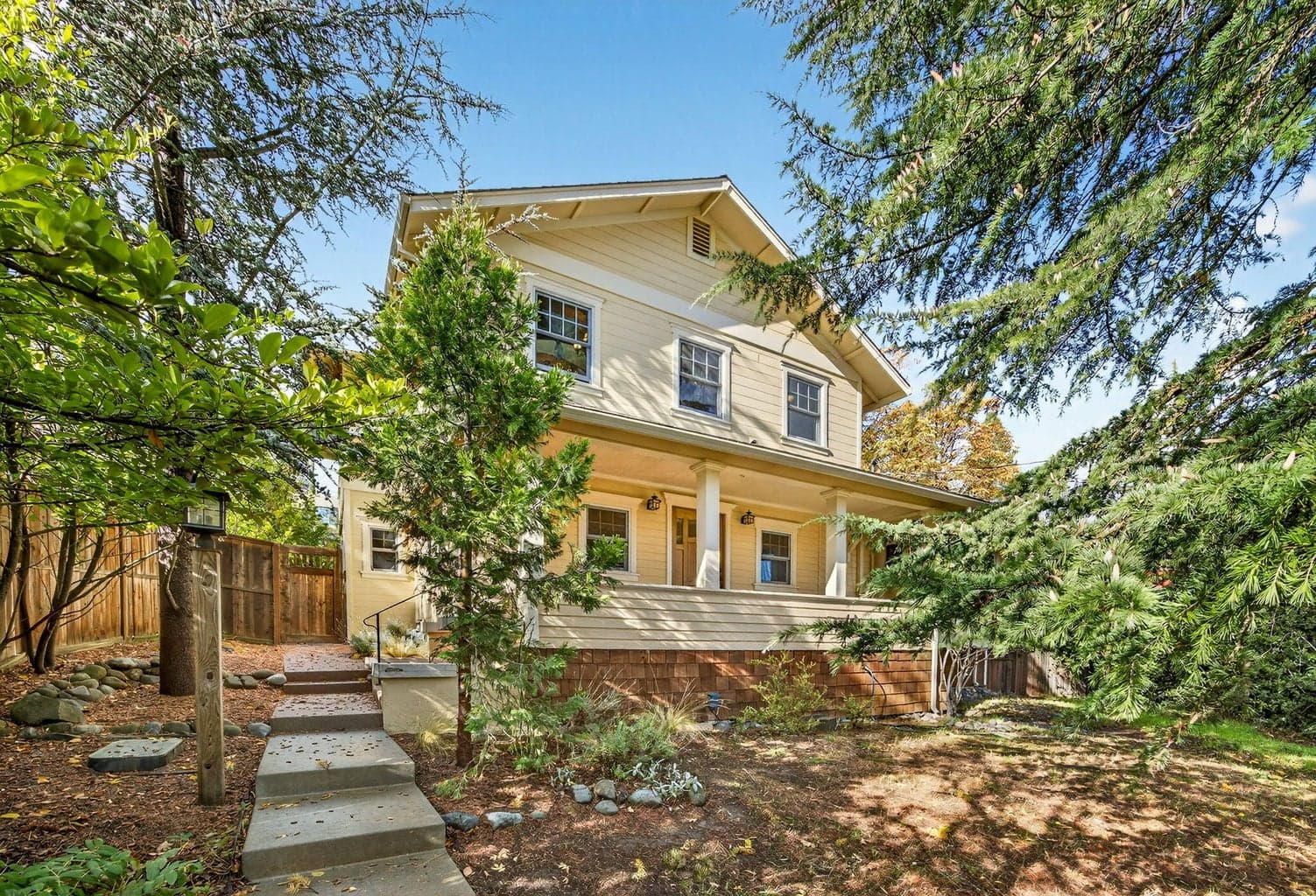 Photo of 219 Meade 2 of 49