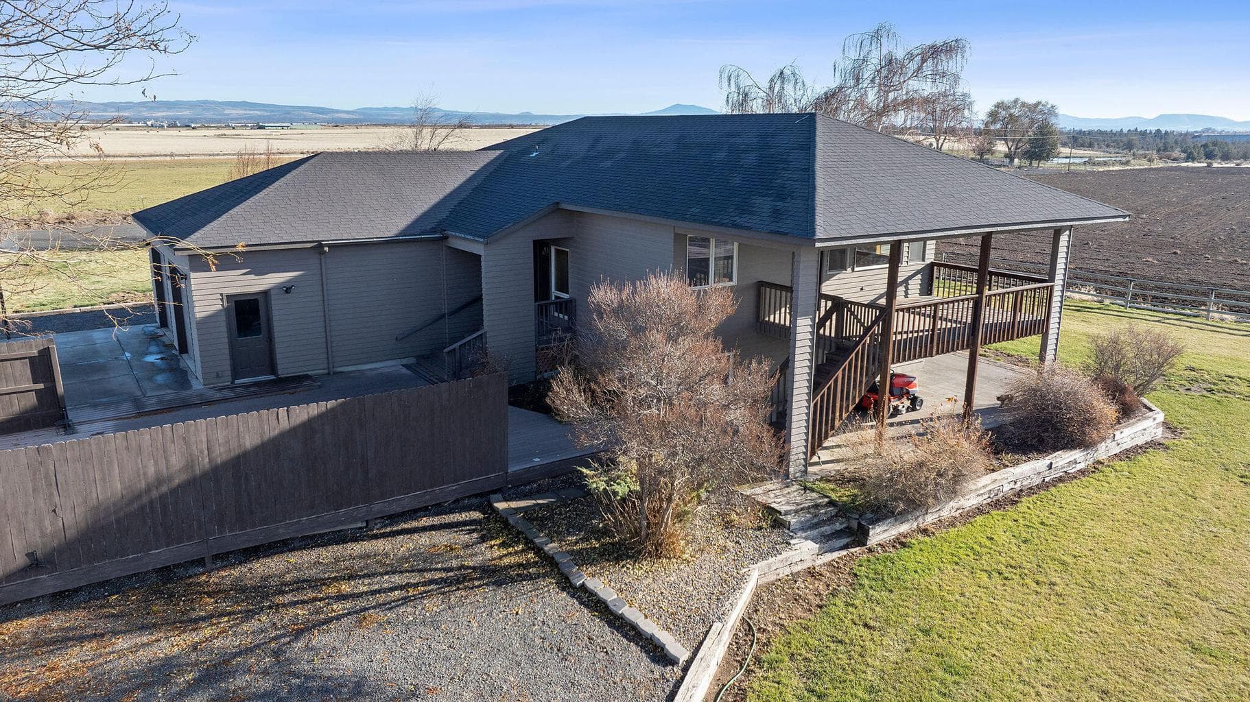 Photo of 2490 Deschutes 5 of 49