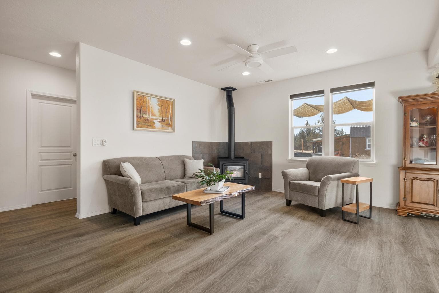 Photo of 9040 Sand Ridge 5 of 32