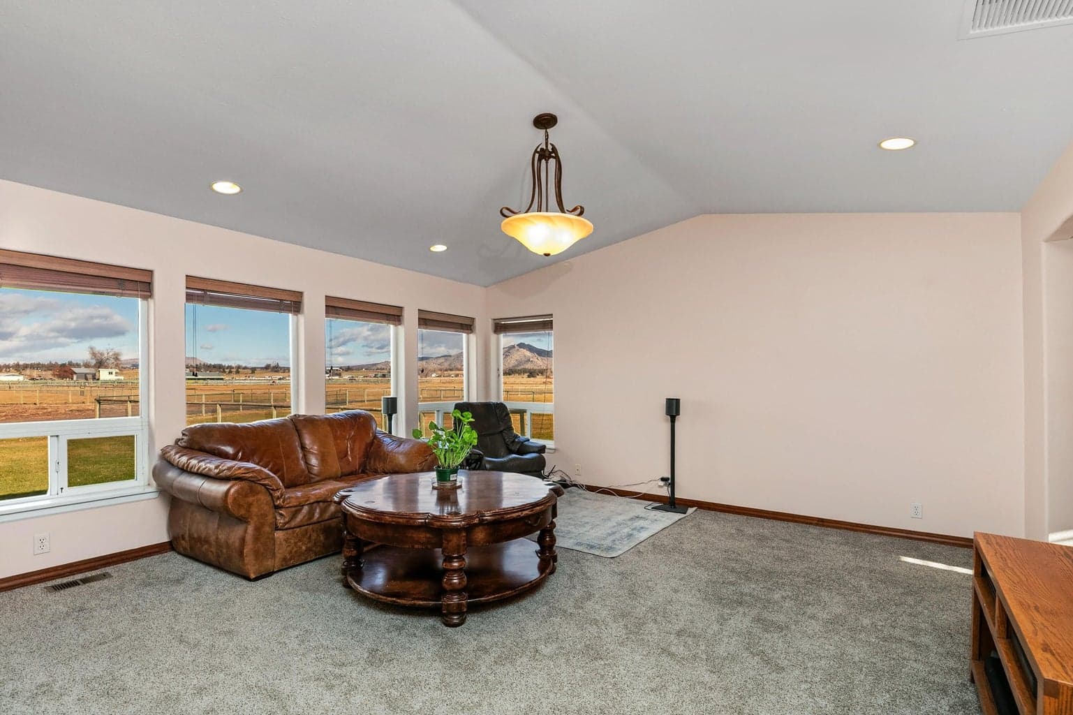 Photo of 9101 31st 5 of 44