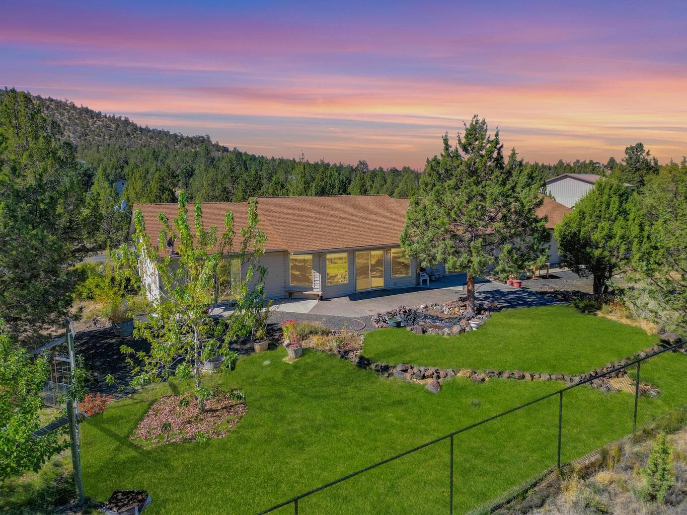 Photo of 6833 Raven Hill 2 of 42