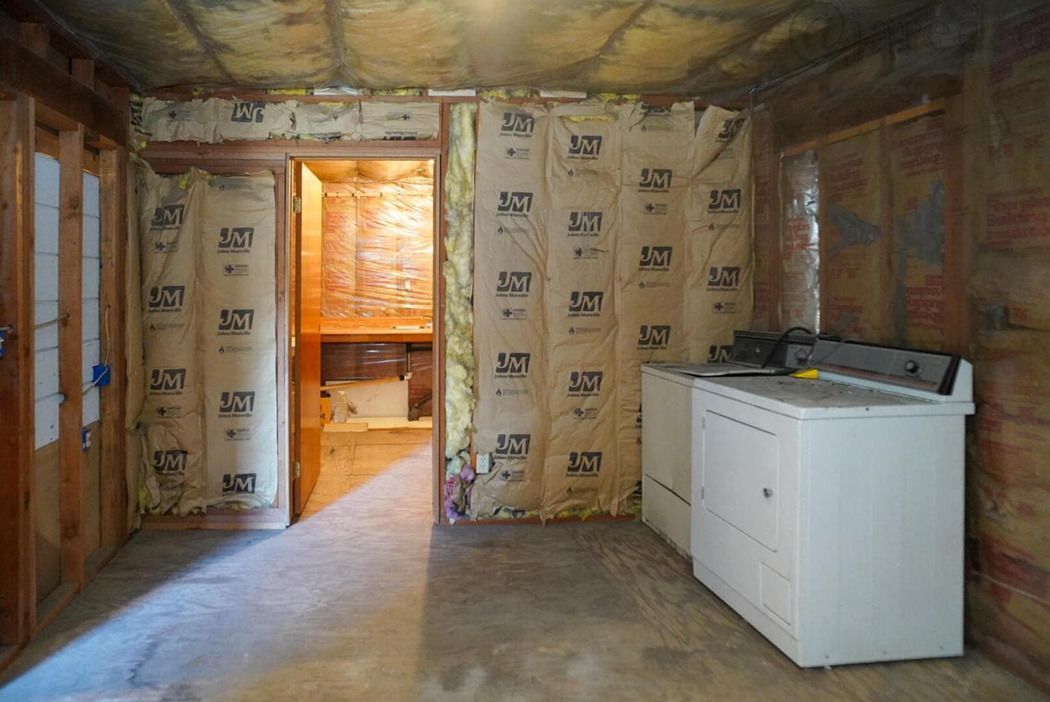 Photo of 14547 Wintoon 3 of 14