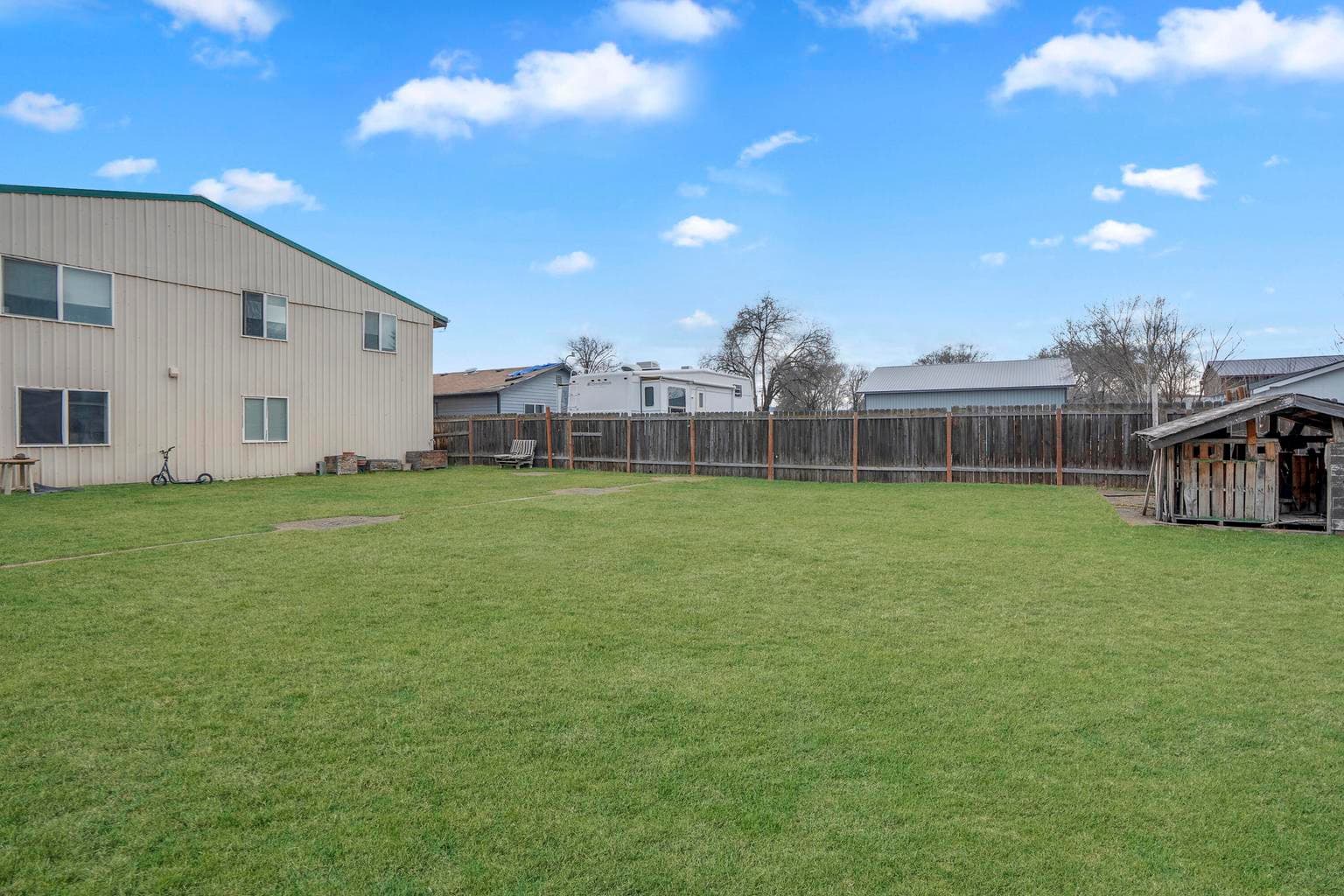 Photo of 1505 Harwood 4 of 16