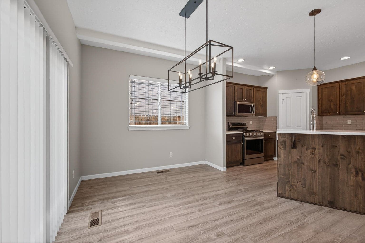 Photo of 3022 Boxelder 5 of 36