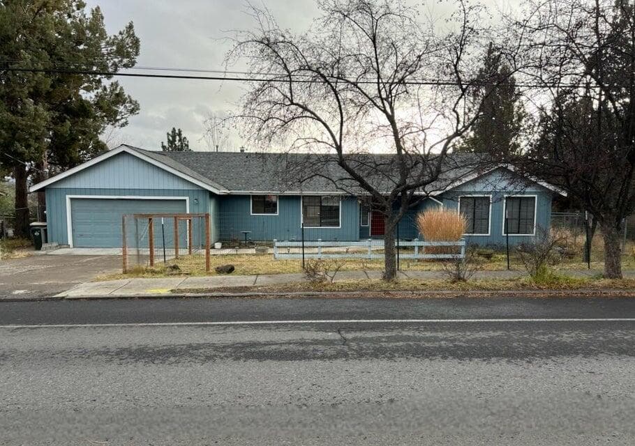 Photo of 1399 Portland 1 of 15
