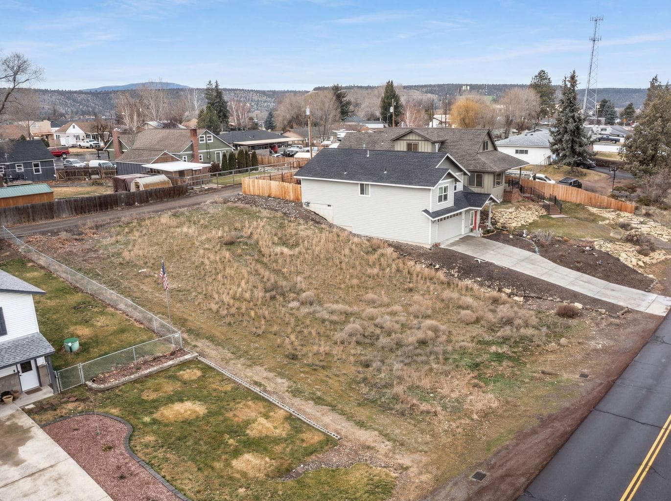 A look at the neighboring modern homes and the surrounding community.