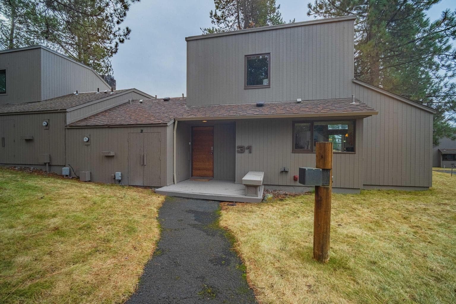 Photo of 57231 Island 3 of 32