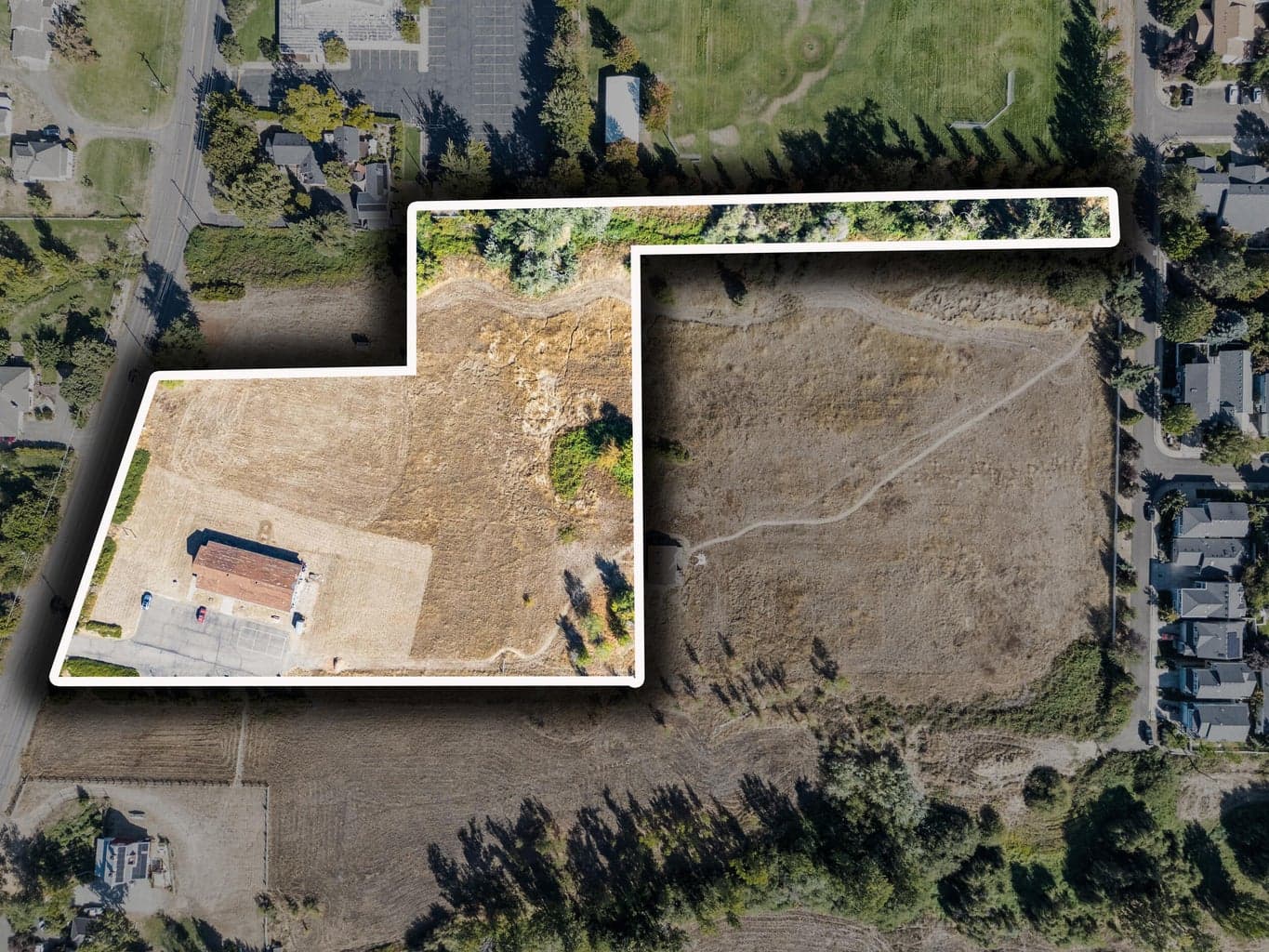 Photo of 2082 Main 5 of 18