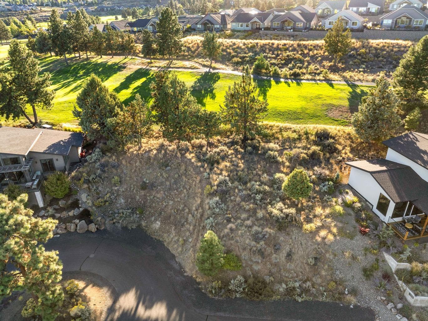 Photo of 3385 Eighteenth Fairway 3 of 15