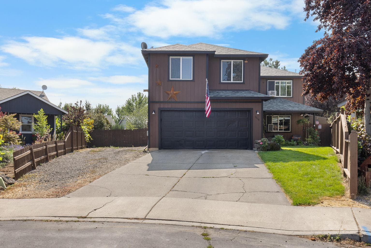 Photo of 1216 32nd 2 of 46
