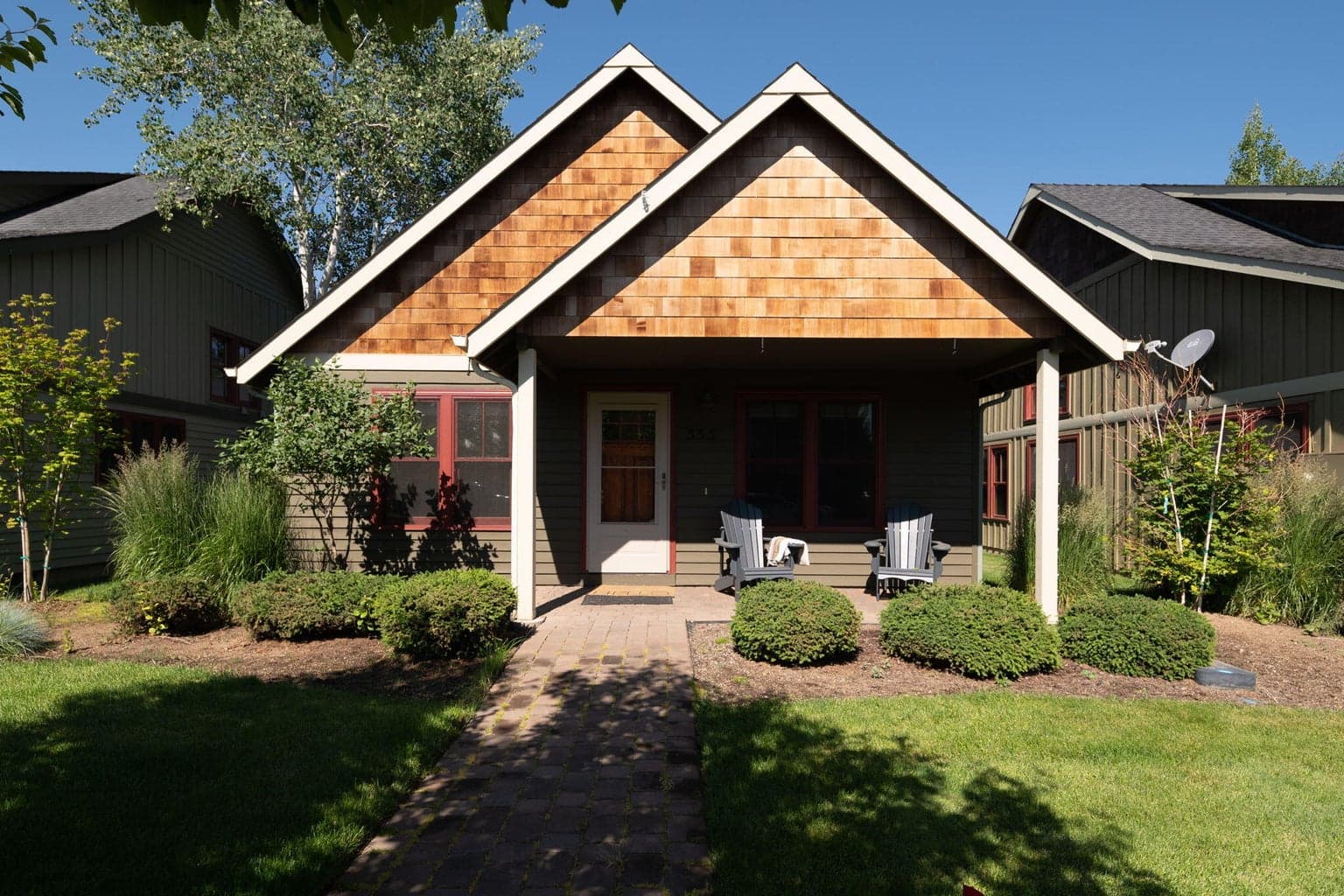 Photo of 335 Cottonwood 1 of 31