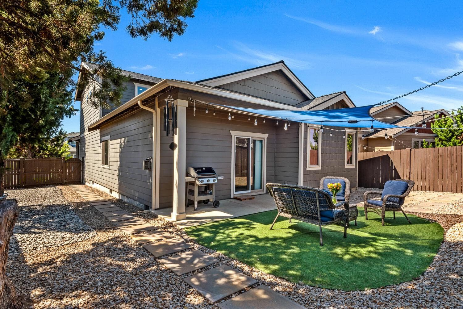Photo of 2382 Jackson 4 of 20