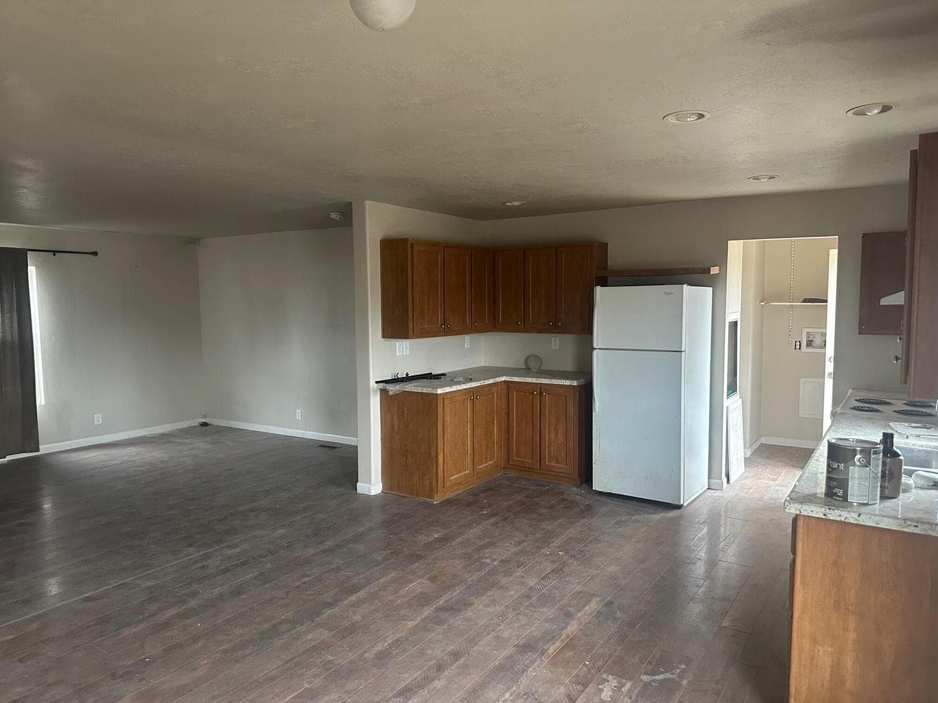 Photo of 8540 9th 3 of 16