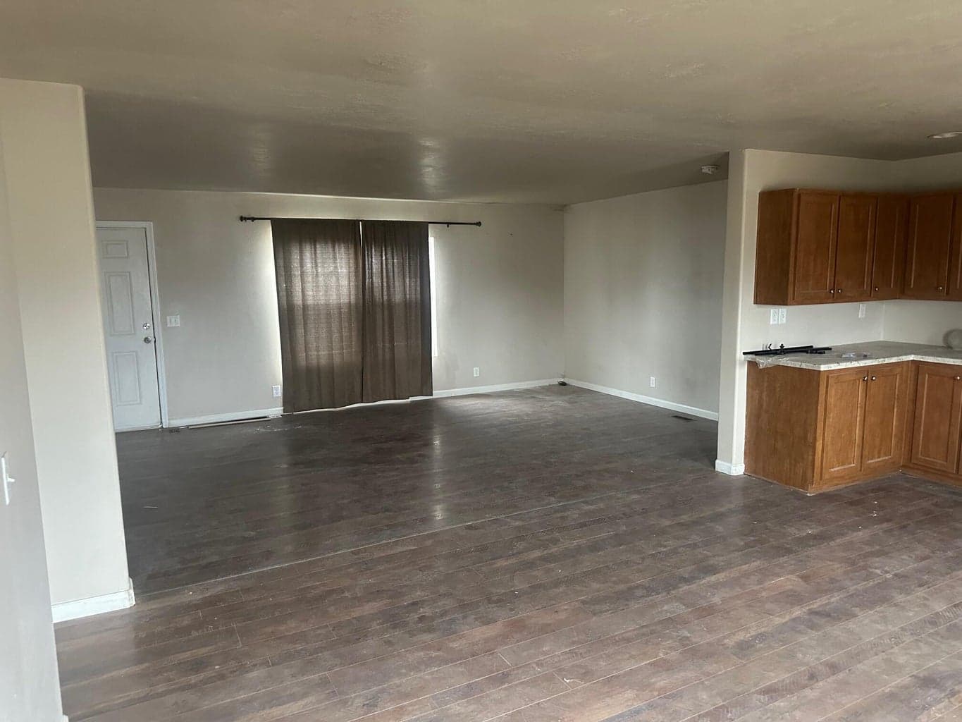 Photo of 8540 9th 4 of 16
