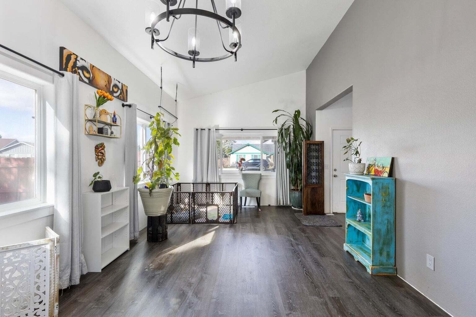 Photo of 2146 22nd 5 of 23