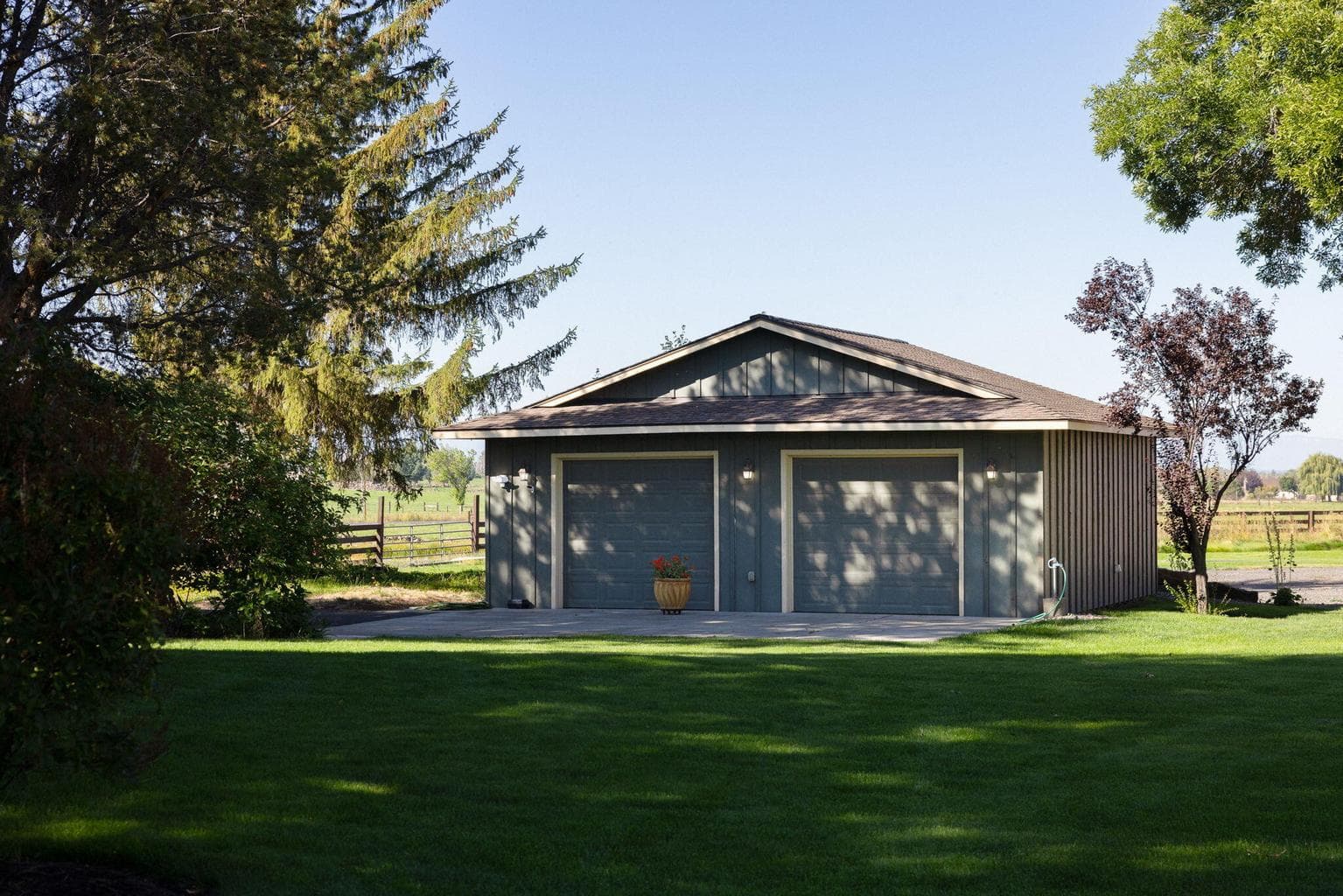 detached garage 30 x30 double car