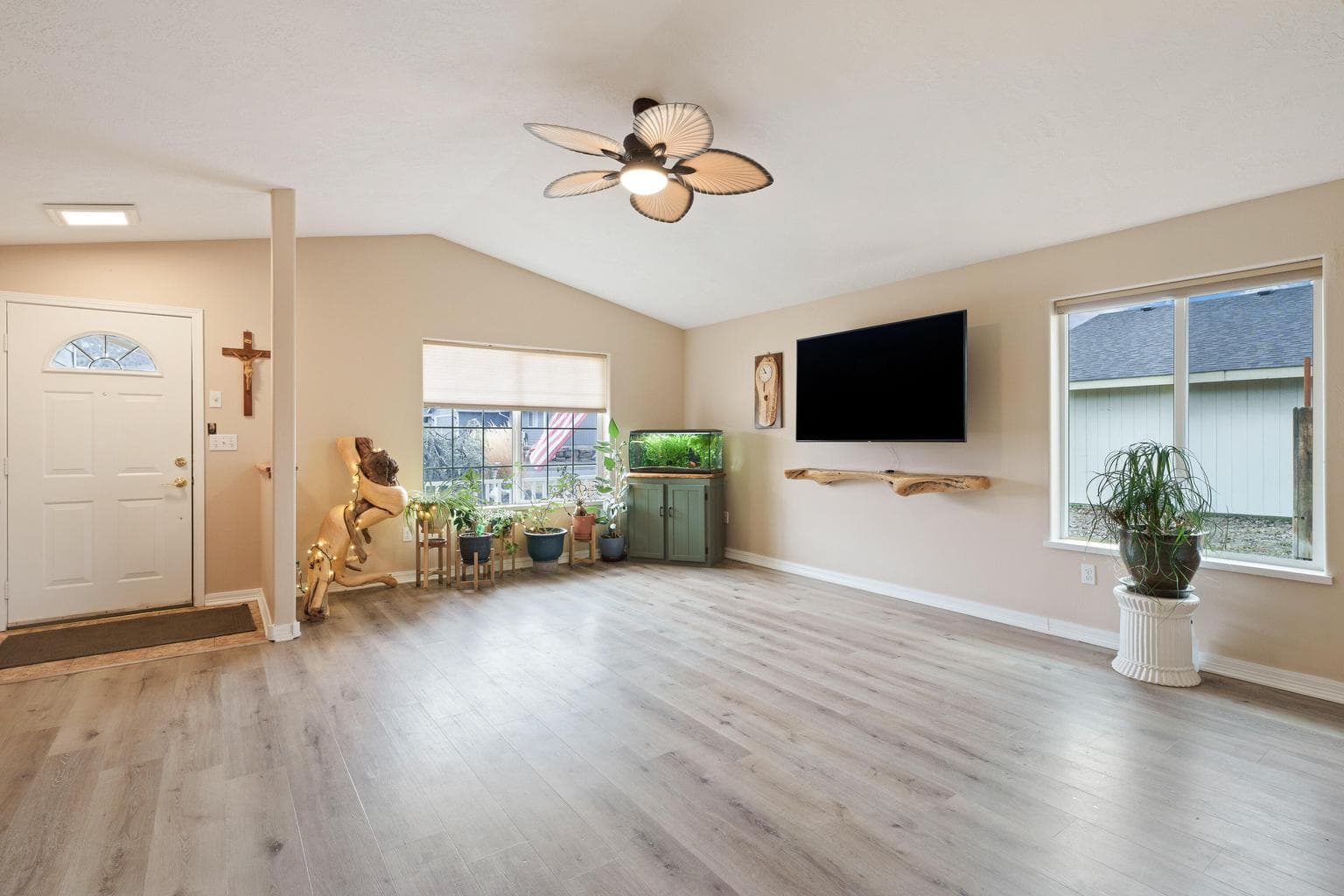 Photo of 2649 Sugarpine 5 of 49