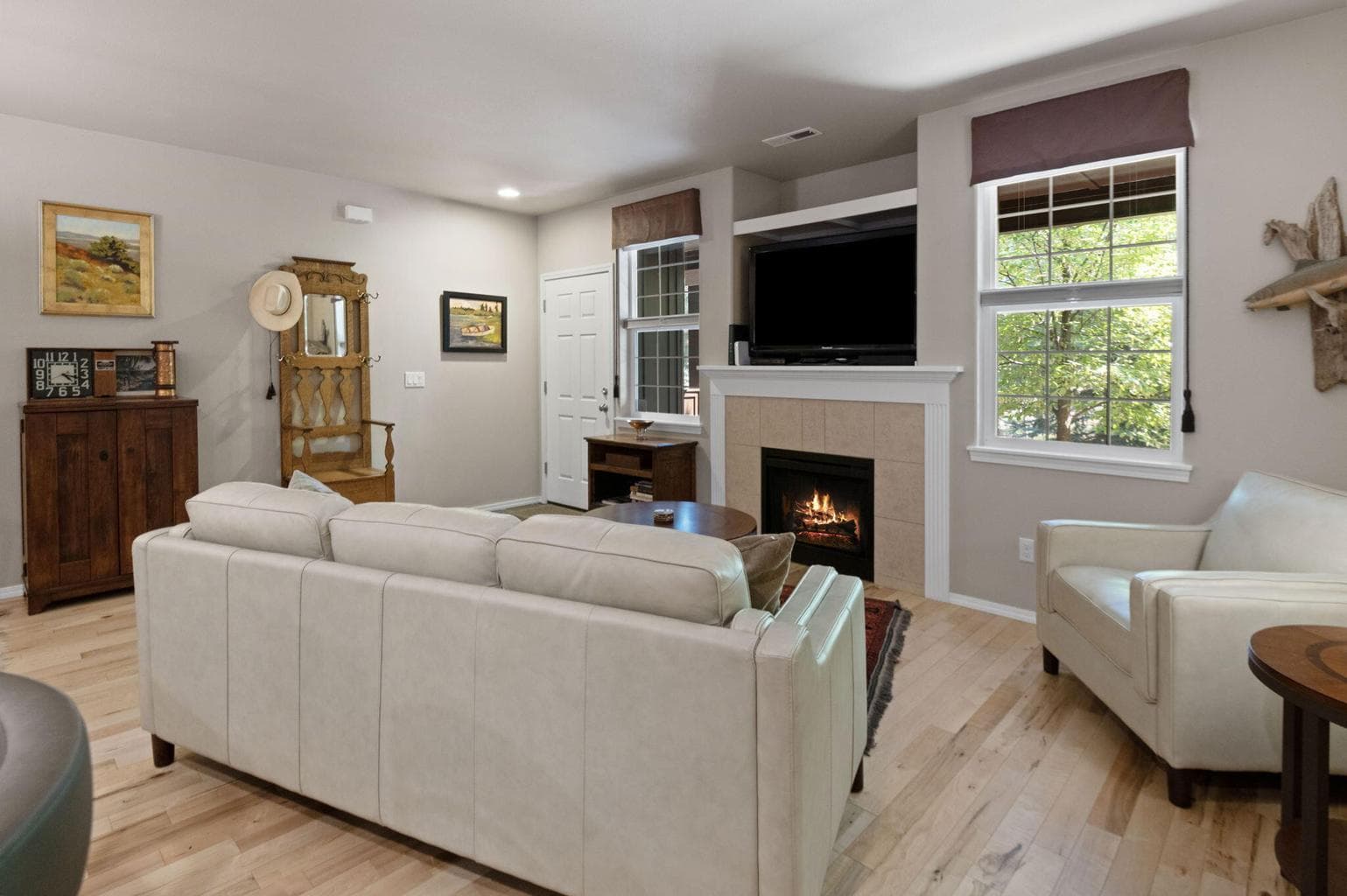 Photo of 720 Hindeman 4 of 25