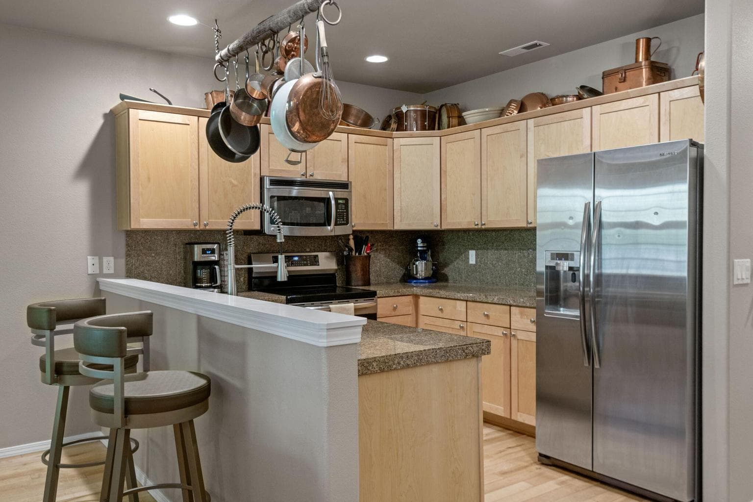 Photo of 720 Hindeman 3 of 25