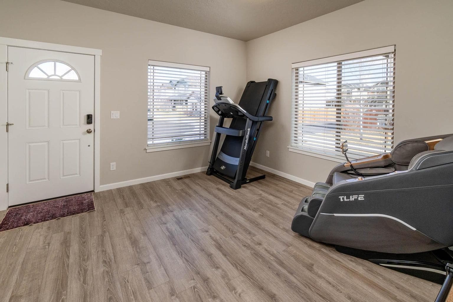 Enter home to find a Flex Room. So many possibilities!