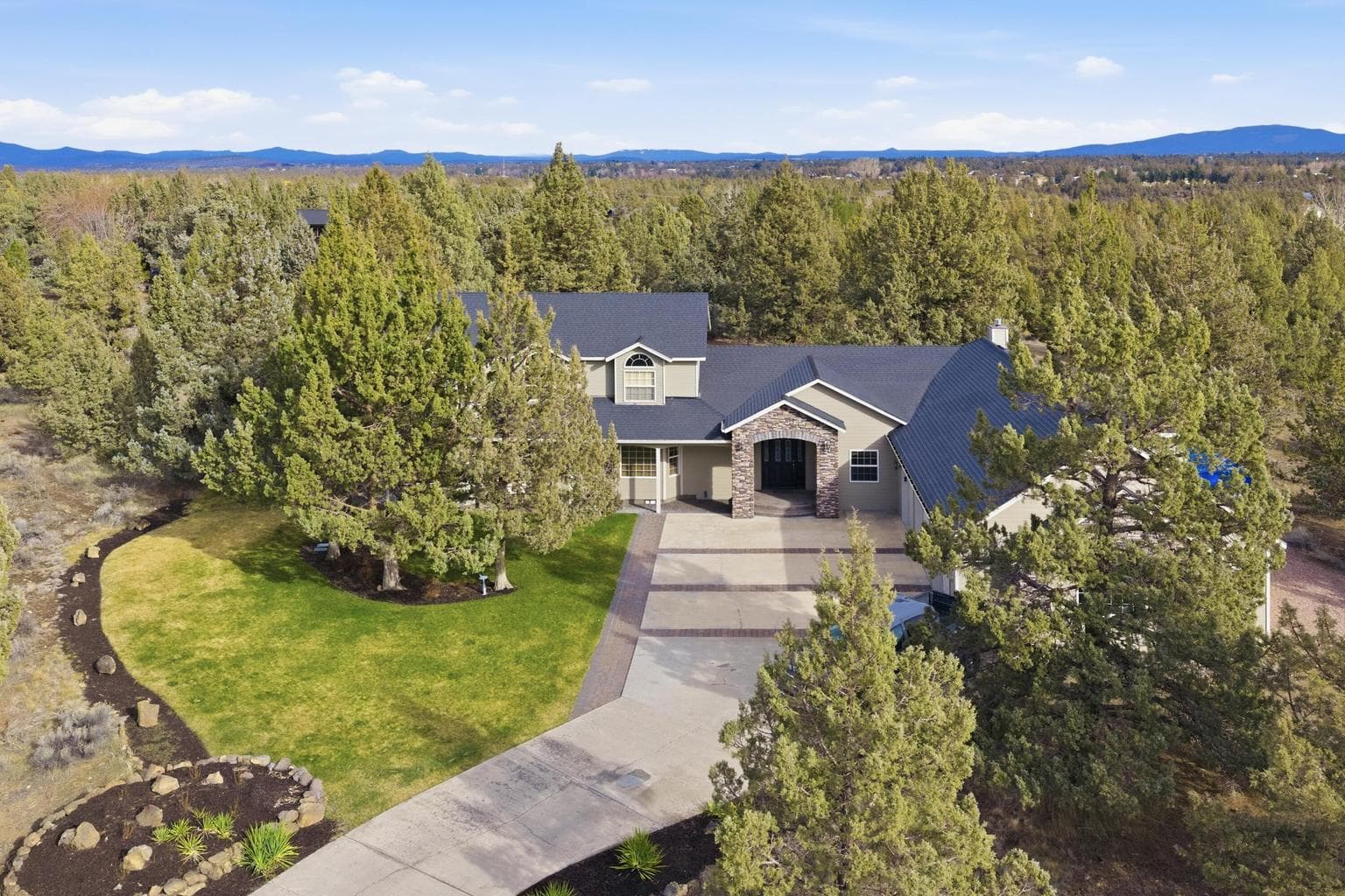 Photo of 1500 77th 5 of 35