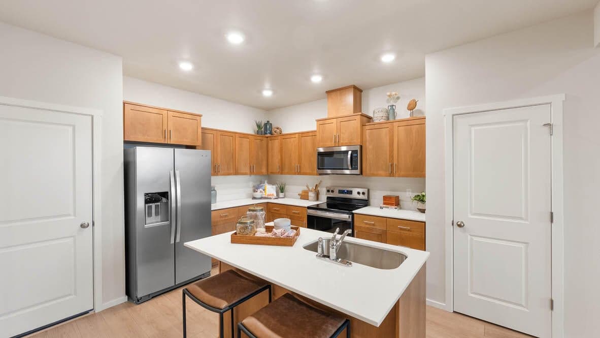 Photo of 62618 Lawler 6 of 27