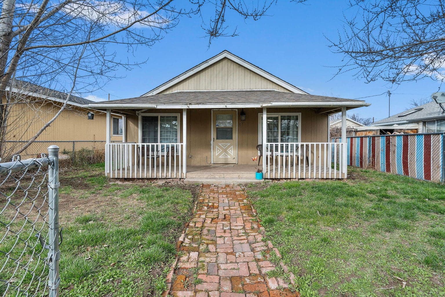 Photo of 859 Ewen 4 of 31